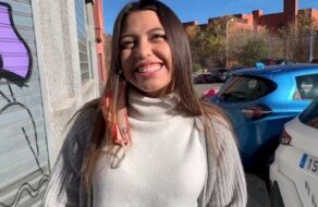 La adorable colombiana Camila Palmer se deja follar por un español